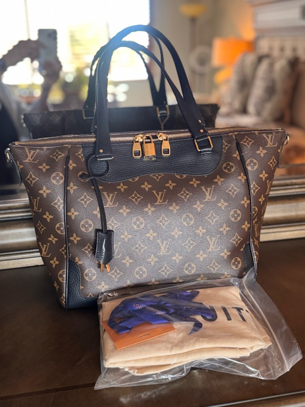 Louis Vuitton Retiro MM Monogram Tote
